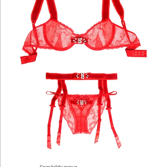 NWT Victoria’s Secret Designer Collection Bra Set - Picture 7 of 7